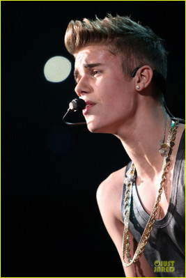 photo 13 in Bieber gallery [id561872] 2012-12-20 00:00:00