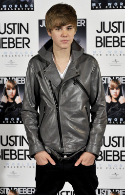 Justin Bieber pic #312350
