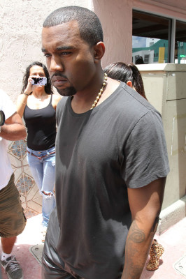 photo 26 in Kanye West gallery [id512560] 2012-07-20 00:00:00