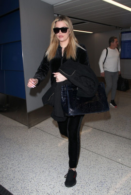 Khloe Kardashian pic #1054961