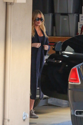 Khloe Kardashian pic #1054942