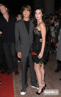 Megan Fox pic #890548