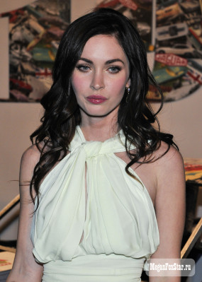 Megan Fox pic #887973