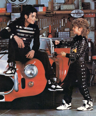 photo 4 in Michael Jackson gallery [id177239] 2009-08-26 00:00:00