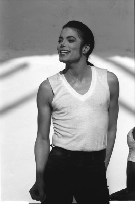 photo 5 in Michael Jackson gallery [id559636] 2012-12-08 00:00:00