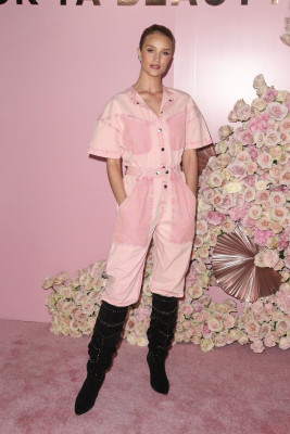 Rosie Huntington-Whitely pic #1121946