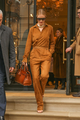 Rosie Huntington-Whitely pic #1121950