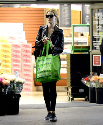 Rosie Huntington-Whitely pic #998063