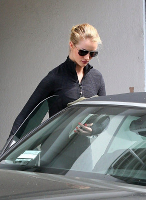Rosie Huntington-Whitely pic #594373