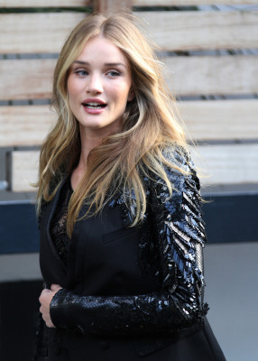 Rosie Huntington-Whitely pic #555002