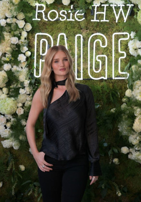 Rosie Huntington-Whitely pic #971820