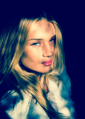 Rosie Huntington-Whitely pic #673080