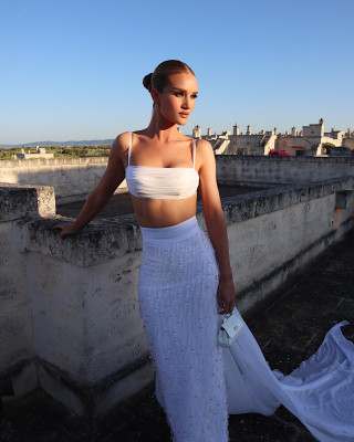 photo 7 in Rosie Huntington-Whitely gallery [id1348493] 2024-04-27 00:00:00