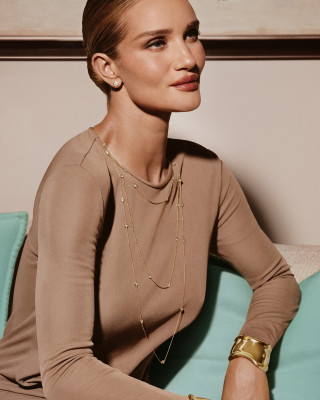 photo 4 in Rosie Huntington-Whitely gallery [id1342863] 2024-02-02 00:00:00
