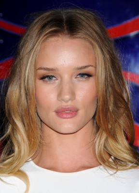 Rosie Huntington-Whitely pic #378001