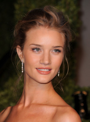 Rosie Huntington-Whitely pic #592699