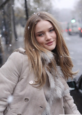 Rosie Huntington-Whitely pic #572173