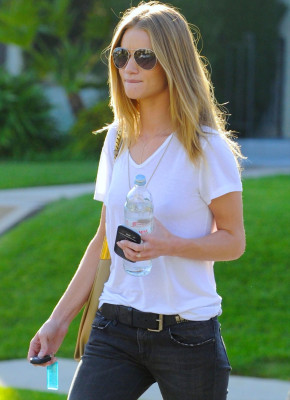 Rosie Huntington-Whitely pic #528344