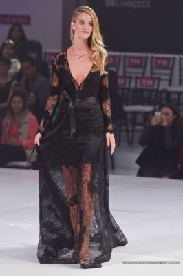 Rosie Huntington-Whitely pic #727832
