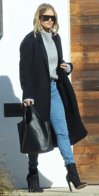 Rosie Huntington-Whitely pic #980019