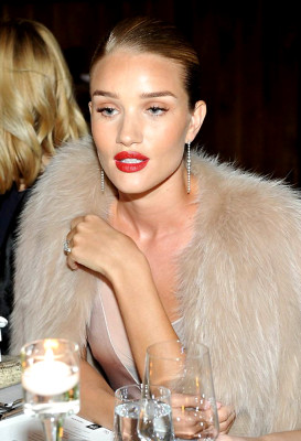 Rosie Huntington-Whitely pic #827168