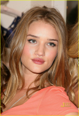 Rosie Huntington-Whitely pic #256744