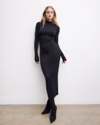 photo 17 in Rosie Huntington-Whitely gallery [id1362171] 2024-12-17 00:00:00
