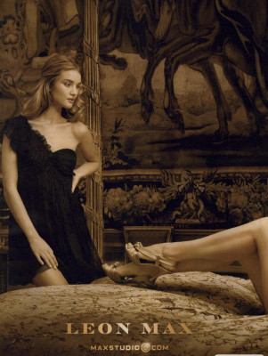 Rosie Huntington-Whitely pic #577575