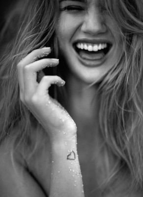 Rosie Huntington-Whitely pic #390770
