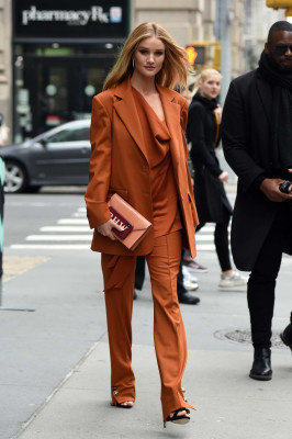 Rosie Huntington-Whitely pic #1130461