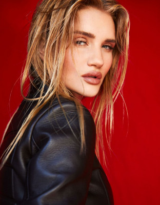 Rosie Huntington-Whitely pic #1174375