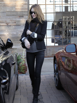 Rosie Huntington-Whitely pic #431663