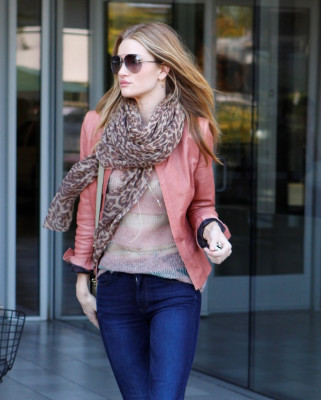 Rosie Huntington-Whitely pic #433967