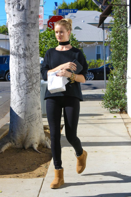 Rosie Huntington-Whitely pic #816977