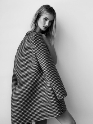 Rosie Huntington-Whitely pic #1061384