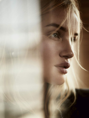 Rosie Huntington-Whitely pic #1061389