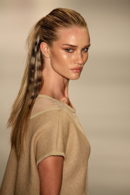 Rosie Huntington-Whitely pic #499349
