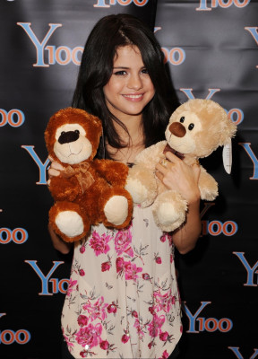 Selena Gomez pic #387851