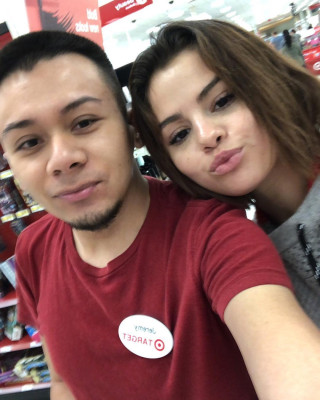Selena Gomez pic #1030811
