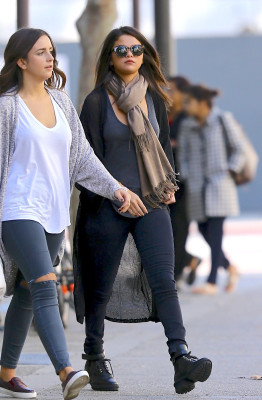 Selena Gomez pic #739342
