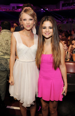 Selena Gomez pic #515099