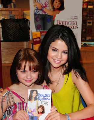 Selena Gomez pic #271499
