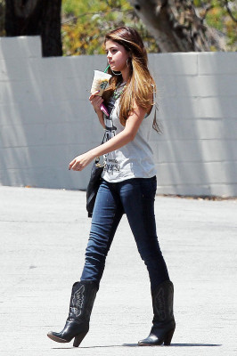 Selena Gomez pic #506952