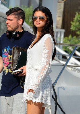 Selena Gomez pic #720073