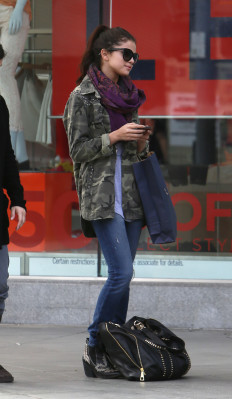 Selena Gomez pic #600545