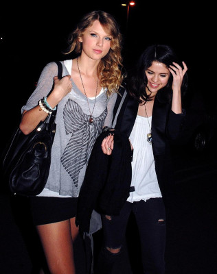 Selena Gomez pic #287166