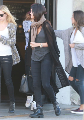 Selena Gomez pic #739340