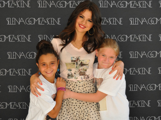 Selena Gomez pic #509375