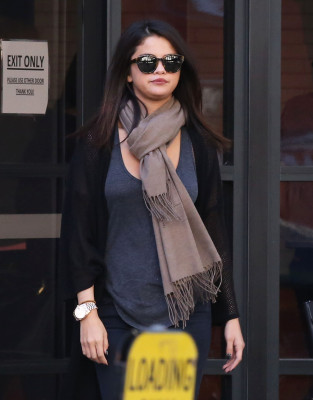 Selena Gomez pic #739344