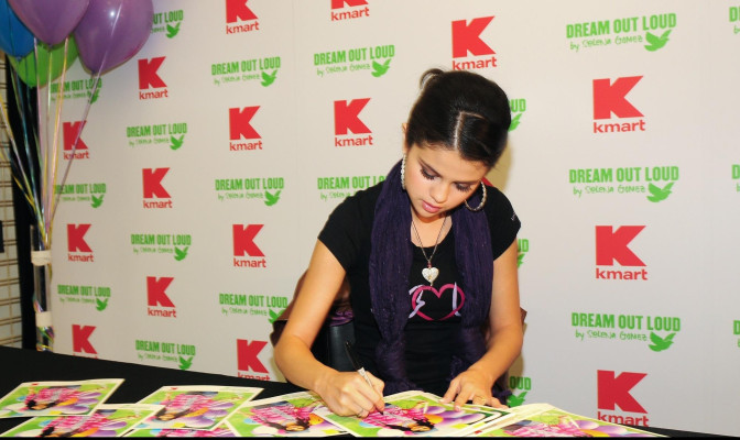 Selena Gomez pic #293840